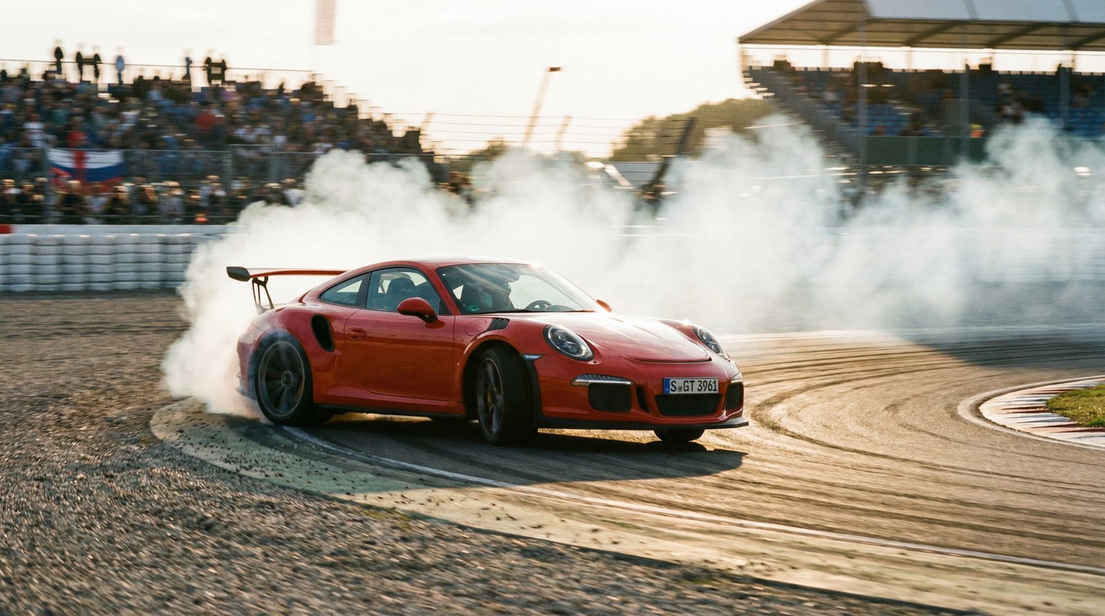 抖阴赛道漂移视频